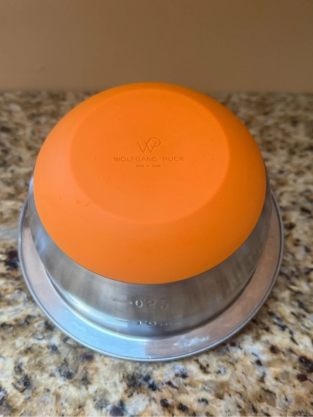 Wolfgang Puck: Orange-Accented Stainless Steel Mixing Bowl 1QT with silicone Lid